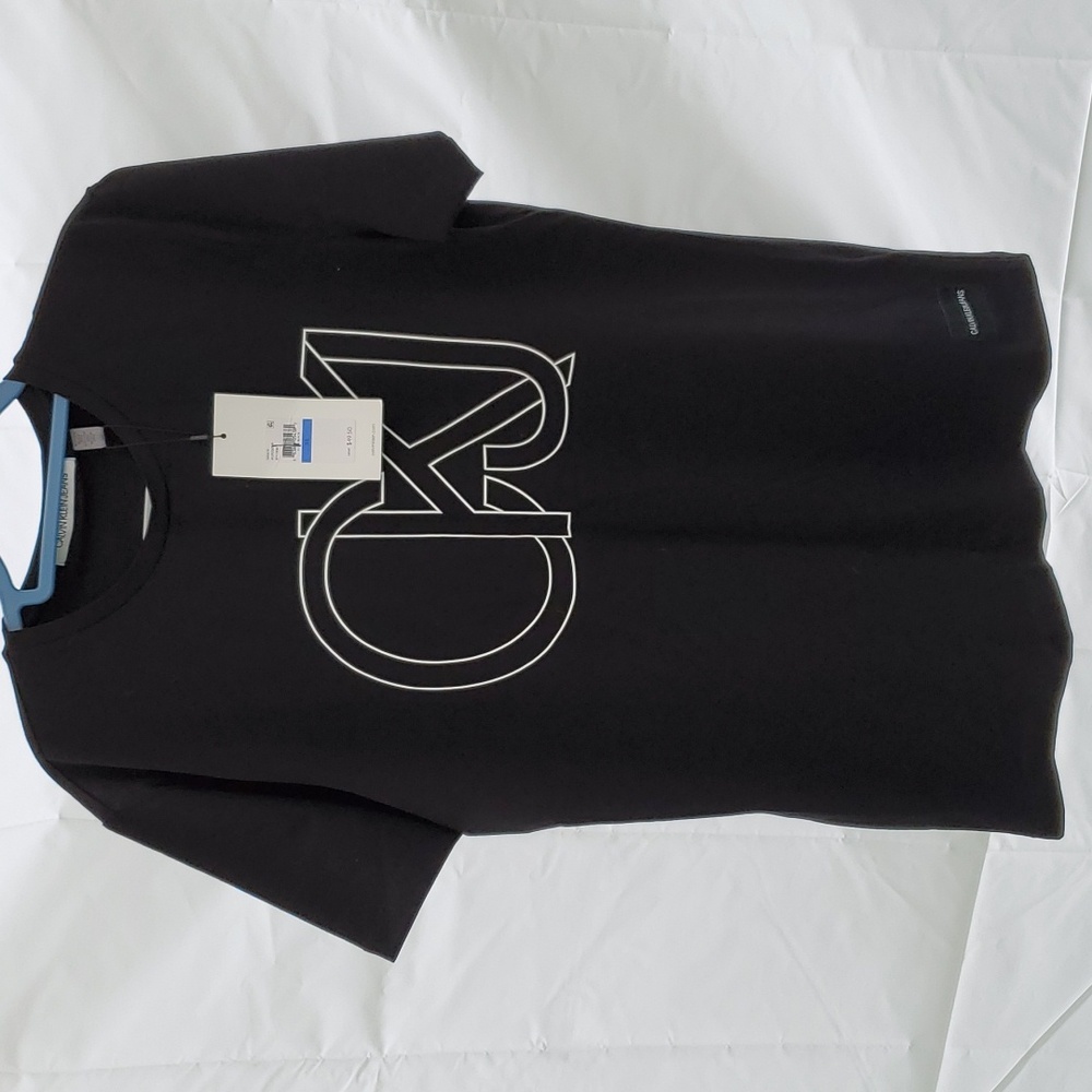 NWT MENS XL CALVIN KLEIN JEANS TSHIRT .